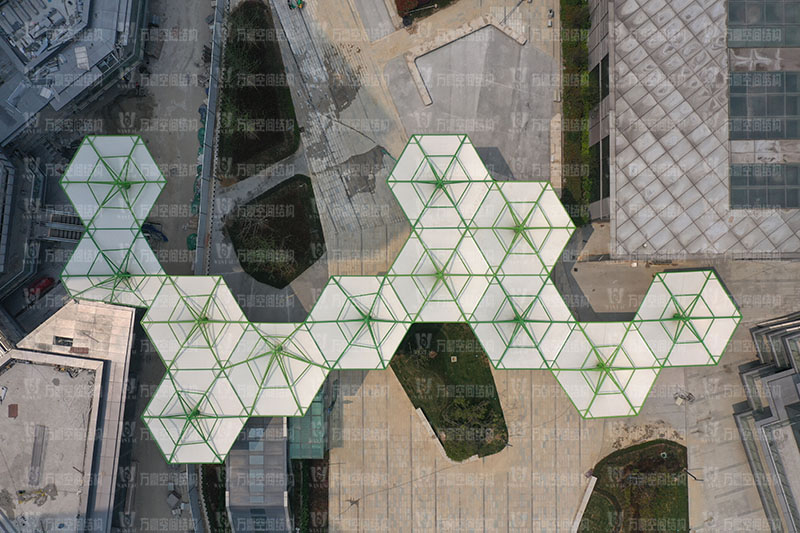 ptfe膜材價(jià)格一般多少錢？ ptfe膜結(jié)構(gòu)工程單價(jià)和哪些因素有關(guān)？