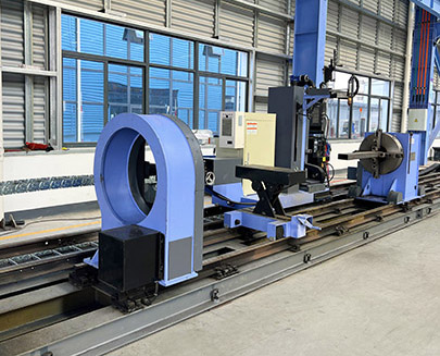 八軸聯(lián)動相貫線全自動切割設(shè)備