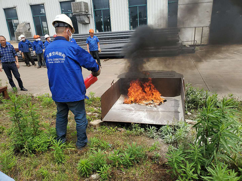 萬豪空間結(jié)構(gòu)防火防爆應(yīng)急演練活動圓滿完成 萬豪空間結(jié)構(gòu)防火防爆應(yīng)急演練活動圓滿完成