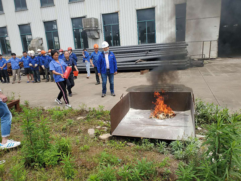 萬豪空間結(jié)構(gòu)防火防爆應(yīng)急演練活動圓滿完成 萬豪空間結(jié)構(gòu)防火防爆應(yīng)急演練活動圓滿完成