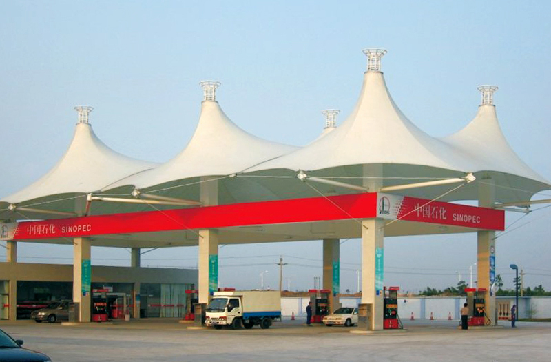 膜結(jié)構(gòu)加油站有什么優(yōu)點(diǎn)？為什么加油站頂棚優(yōu)先選擇膜結(jié)構(gòu)？