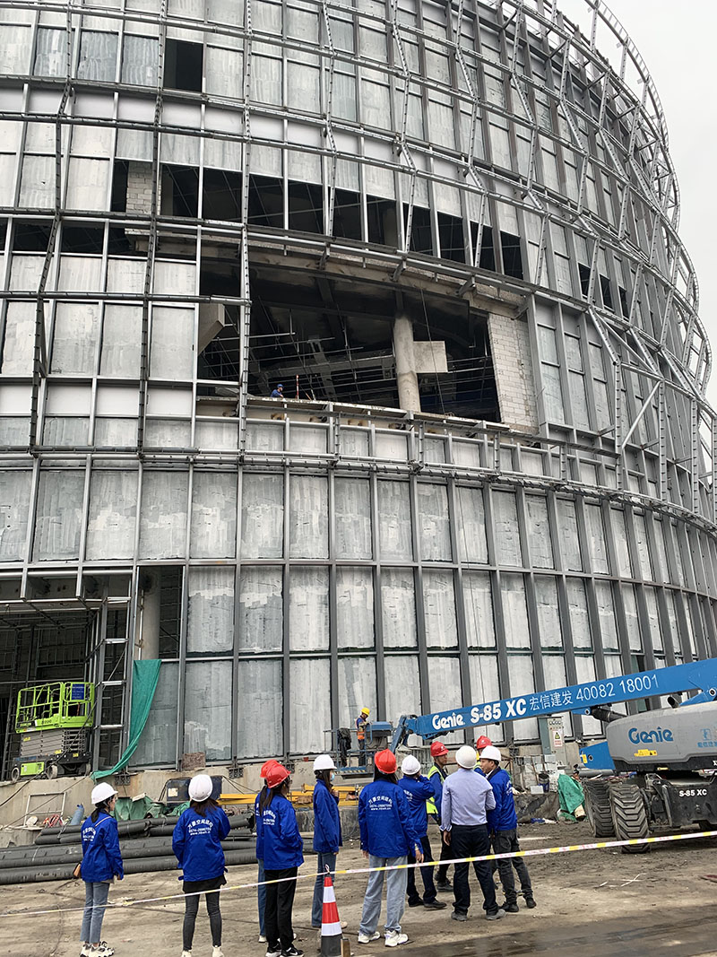 萬(wàn)豪空間結(jié)構(gòu)員工到紹興國(guó)際會(huì)展中心PTFE外立面網(wǎng)格膜項(xiàng)目學(xué)習(xí)交流 萬(wàn)豪空間結(jié)構(gòu)員工到紹興國(guó)際會(huì)展中心PTFE外立面網(wǎng)格膜項(xiàng)目學(xué)習(xí)交流