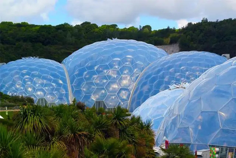 單層ETFE膜結(jié)構(gòu)與氣枕ETFE膜結(jié)構(gòu)有什么區(qū)別？ETFE膜結(jié)構(gòu)經(jīng)典案例有哪些？