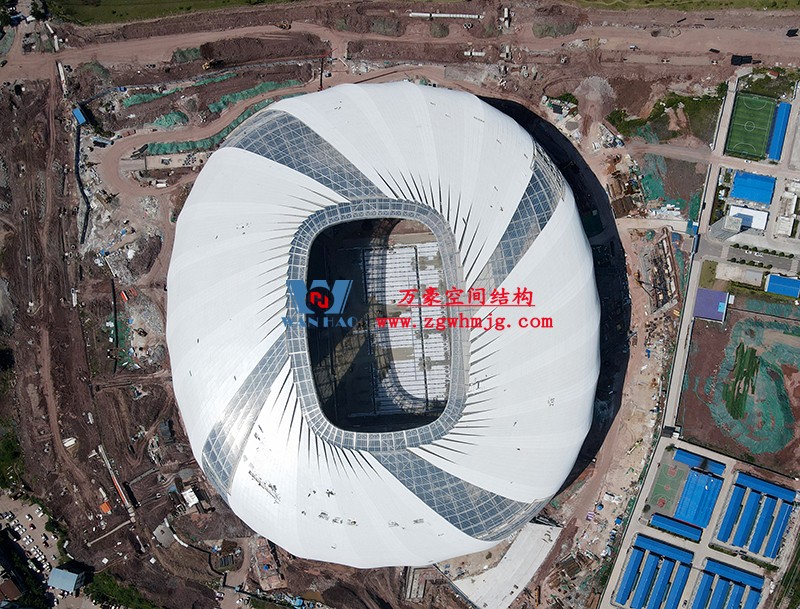 祝賀“我司重慶龍興足球場(chǎng)屋面及立面ETFE膜結(jié)構(gòu)工程榮獲定制錦旗和表揚(yáng)信”