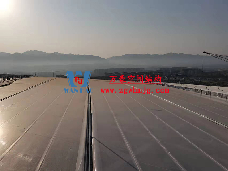 祝賀“我司重慶龍興足球場(chǎng)屋面及立面ETFE膜結(jié)構(gòu)工程榮獲定制錦旗和表揚(yáng)信”