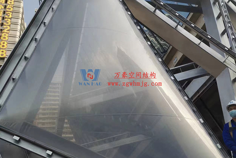 成都中建錦源匯膜結(jié)構(gòu)工程項目現(xiàn)場施工進展