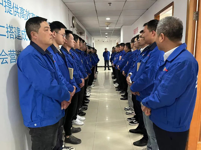 “一路堅守·心手相牽”萬豪晨會開啟一天的工作 “一路堅守·心手相牽”萬豪晨會開啟一天的工作