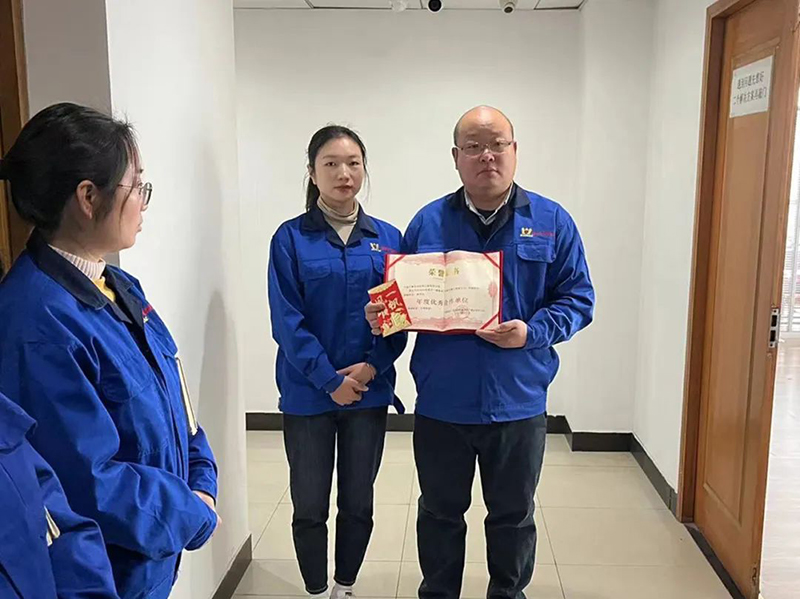 “一路堅守·心手相牽”萬豪晨會開啟一天的工作 “一路堅守·心手相牽”萬豪晨會開啟一天的工作