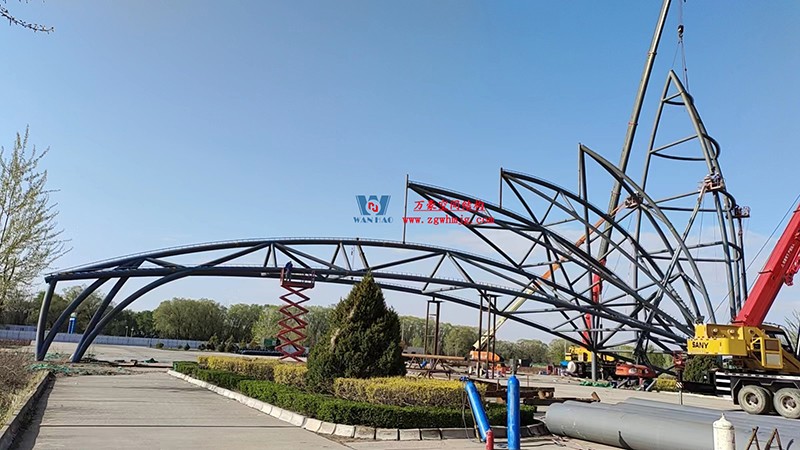 芳菲四月，共鑒美好！陜西定邊馬蓮灘沙漠公園鋼膜結(jié)構(gòu)工程最新進(jìn)展播報(bào)