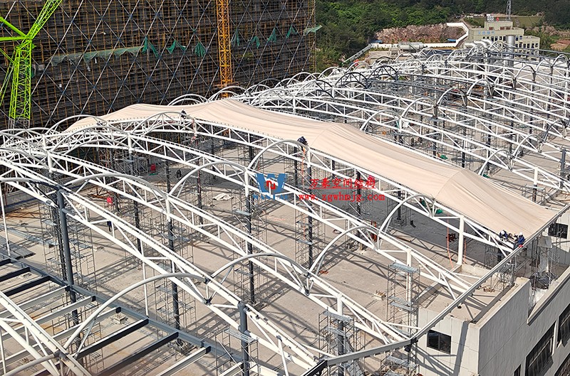 勞動最光榮，致敬一線工作者！