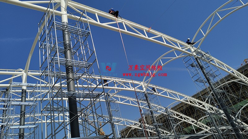 勞動最光榮，致敬一線工作者！