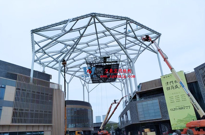 勞動最光榮，致敬一線工作者！