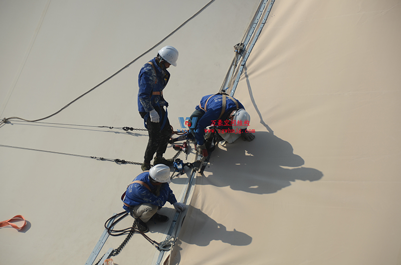 浙江真愛毯業(yè)科技有限公司廠房三屋面膜結(jié)構(gòu)工程完工大吉！