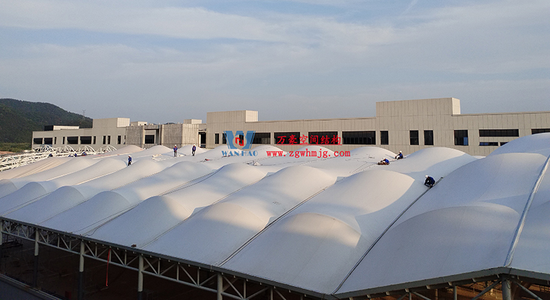 浙江真愛毯業(yè)科技有限公司廠房三屋面膜結(jié)構(gòu)工程完工大吉！