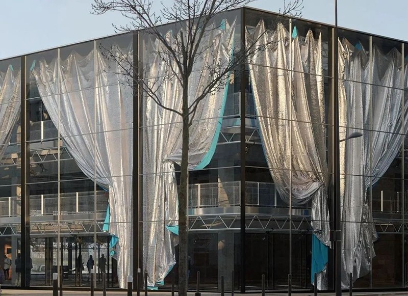 又要透光，又要遮陽