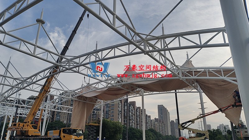 溫州惠民路西側(cè)綠地球場(chǎng)鋼結(jié)構(gòu)