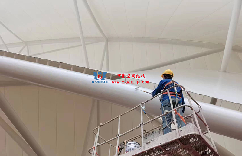 陜西定邊馬蓮灘沙漠公園鋼膜結構工程“奮力快跑”，工程“進度條”刷新了!