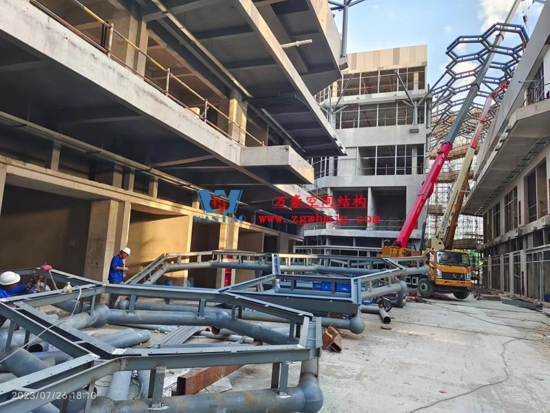 嘉興長安里ETFE氣枕鋼膜結(jié)構(gòu)頂棚工程 嘉興長安里ETFE氣枕鋼膜結(jié)構(gòu)頂棚工程