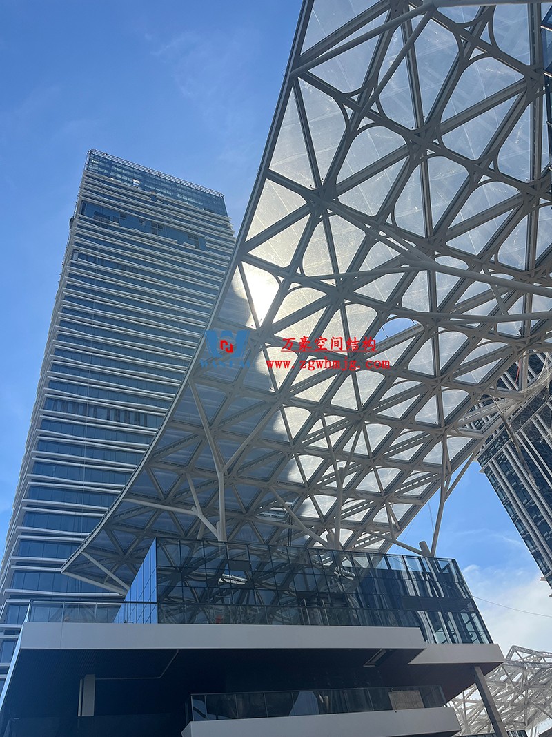 縱使烈日炎炎，腳步從未止歇！海南這個ETFE氣枕膜項目施工進度有最新消息