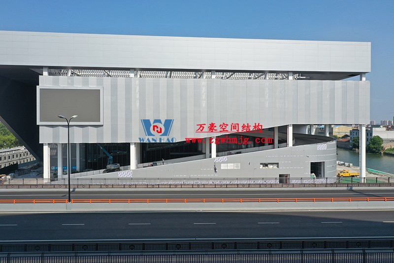 紹興國際會展中心C1區(qū)展廳幕墻網格膜工程