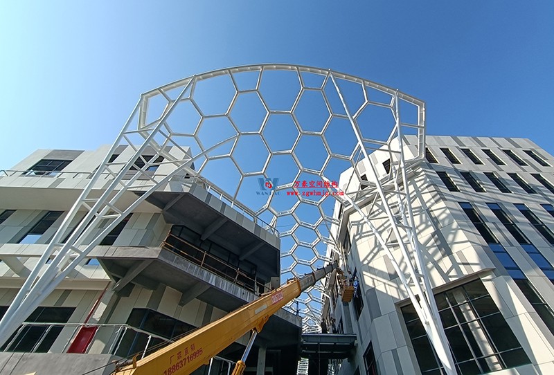 嘉興長安里ETFE氣枕鋼膜結(jié)構(gòu)頂棚工程 嘉興長安里ETFE氣枕鋼膜結(jié)構(gòu)頂棚工程