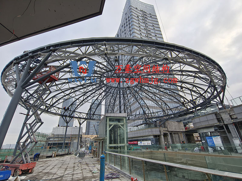 南充萬達商業(yè)街區(qū)蓋頂天幕空間鋼結(jié)構(gòu) 南充萬達商業(yè)街區(qū)蓋頂天幕空間鋼結(jié)構(gòu)