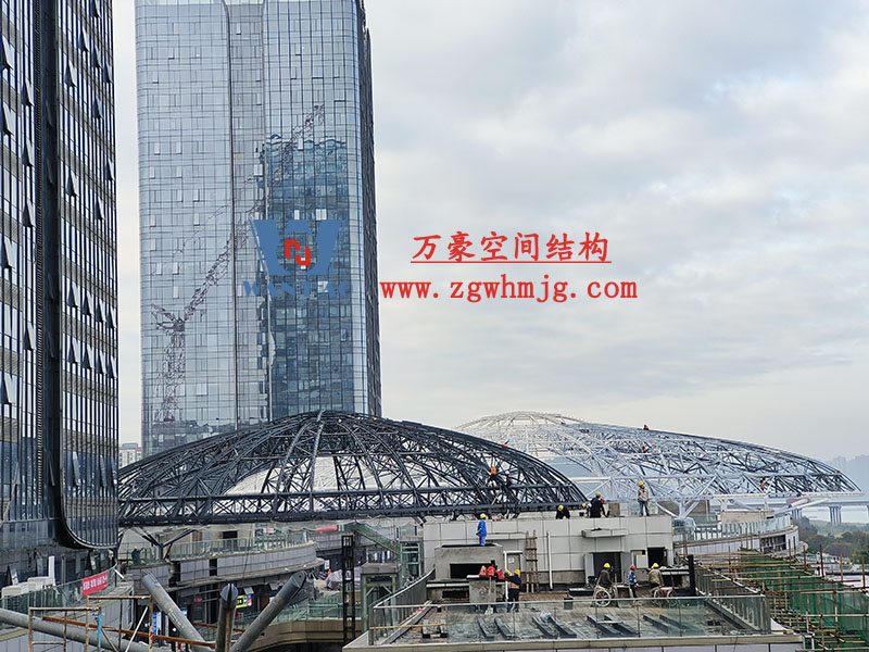 南充萬達商業(yè)街區(qū)蓋頂天幕空間鋼結(jié)構(gòu) 南充萬達商業(yè)街區(qū)蓋頂天幕空間鋼結(jié)構(gòu)