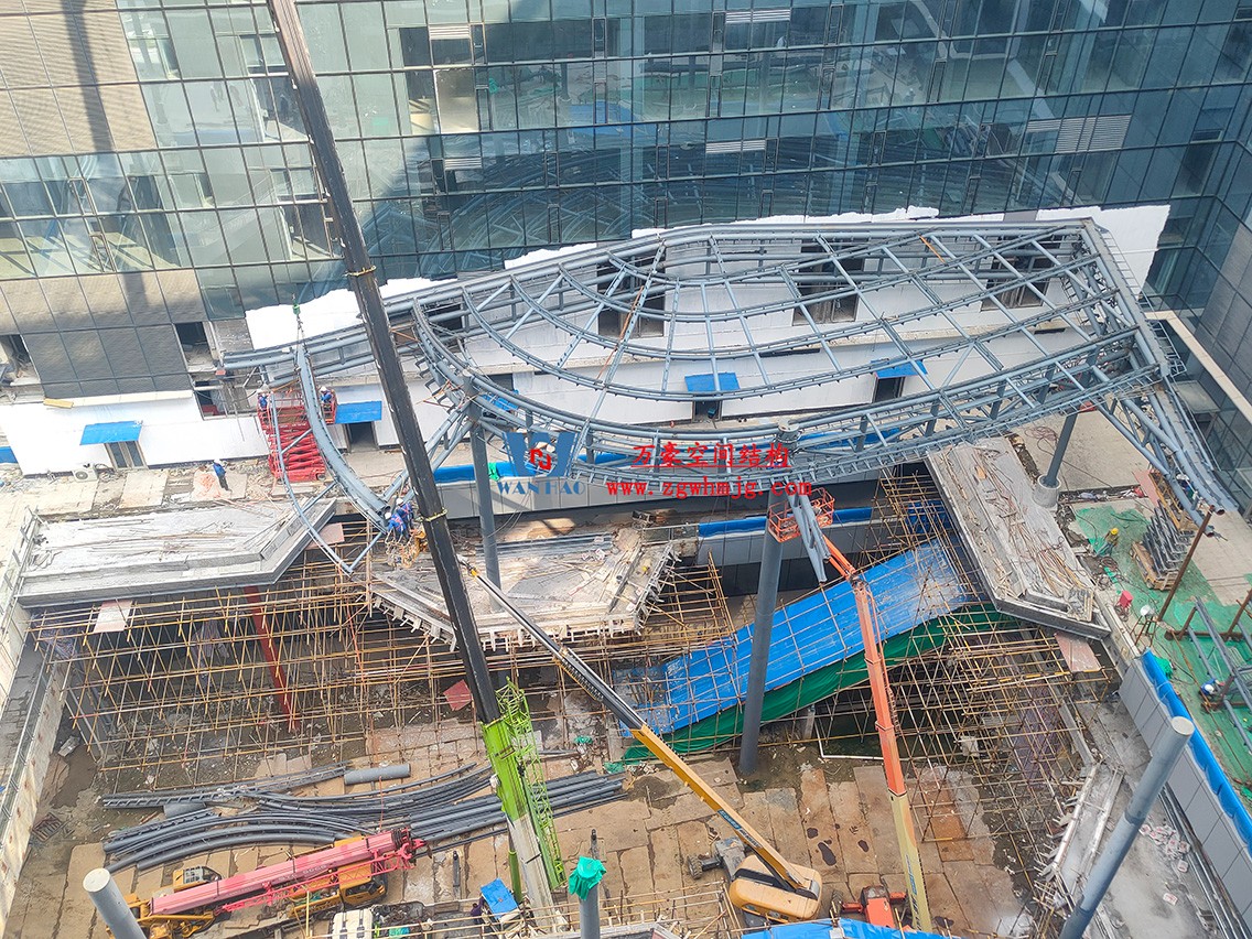 博多森谷項目中庭鋼膜結構工程 博多森谷項目中庭鋼膜結構工程