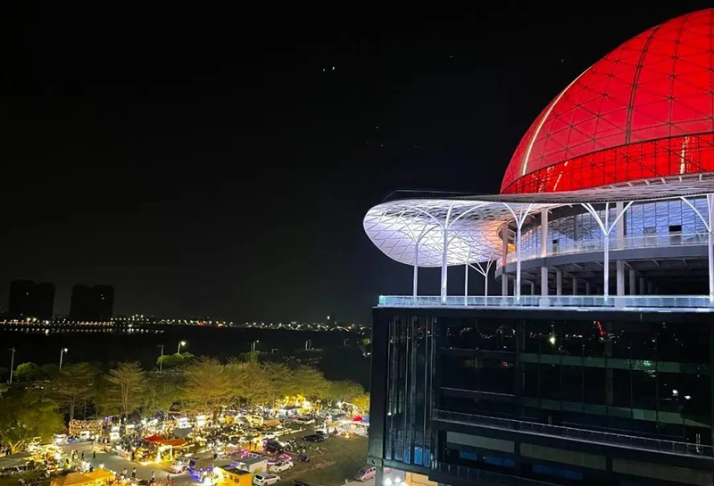 奇葩，好大一頂帽子