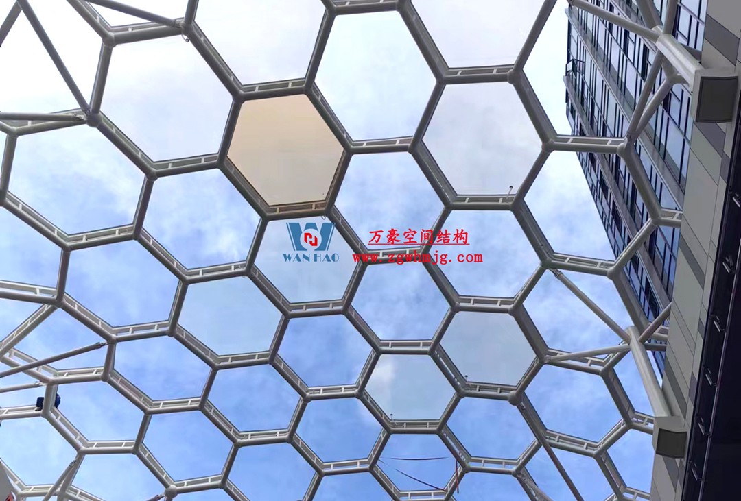 賦含夢(mèng)幻色彩的商業(yè)街膜結(jié)構(gòu)天幕，即將閃亮登場！