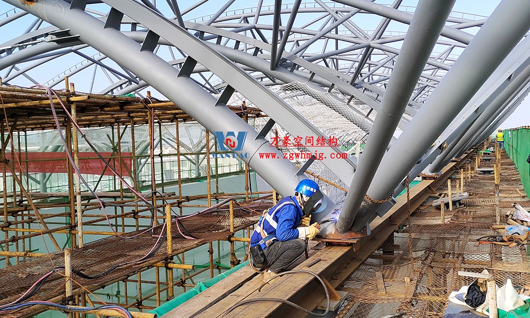 全力以赴高效推進(jìn)項(xiàng)目施工，高質(zhì)量完成建設(shè)任務(wù)