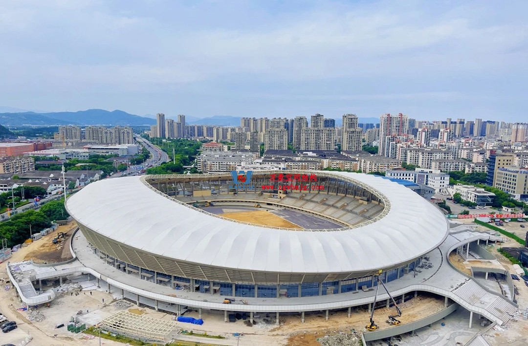 這個(gè)項(xiàng)目已完工，眾星云集，演唱會(huì)即將開(kāi)始！