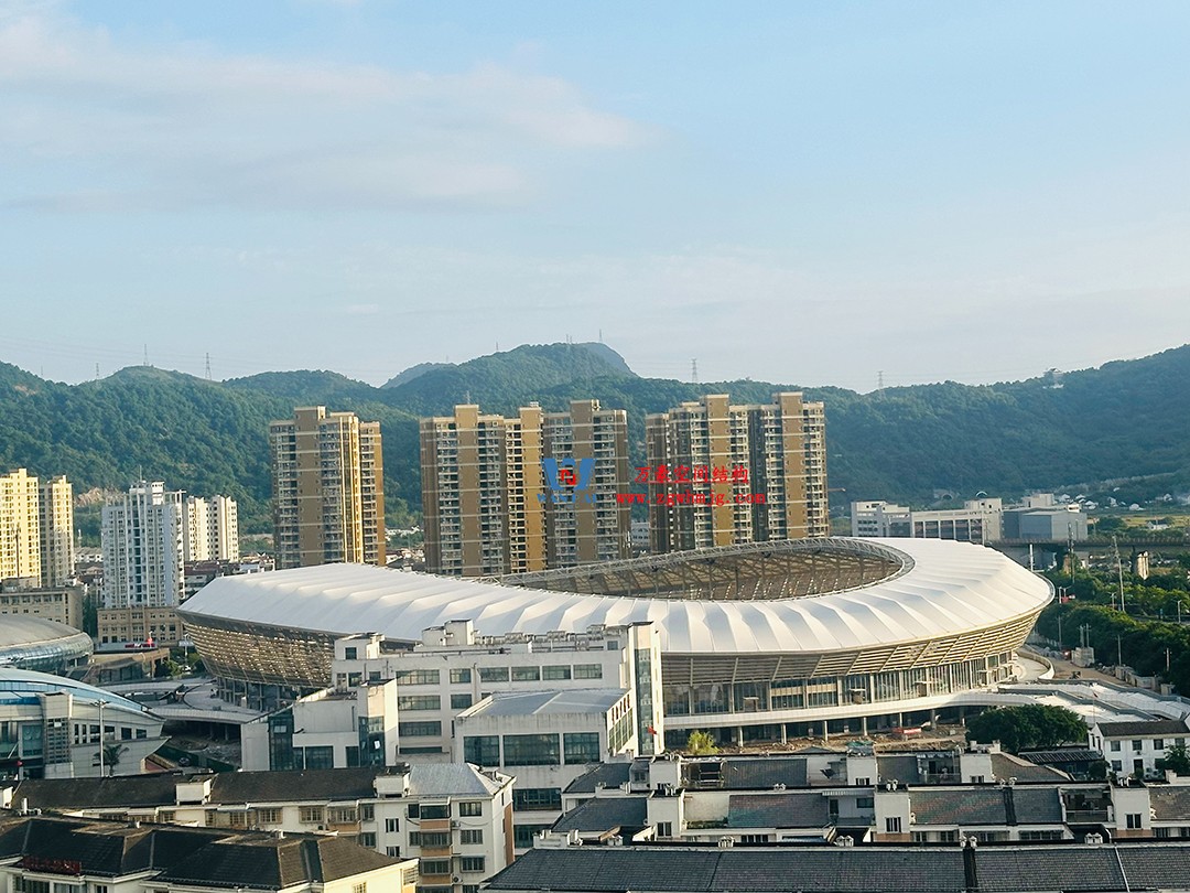 這個(gè)項(xiàng)目已完工，眾星云集，演唱會(huì)即將開(kāi)始！