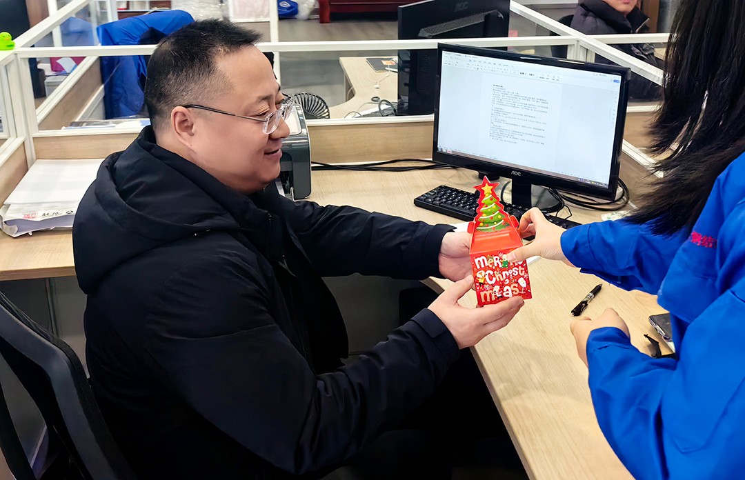 關(guān)愛員工，愛在萬豪|暖心平安夜，傳遞“蘋”安幸福