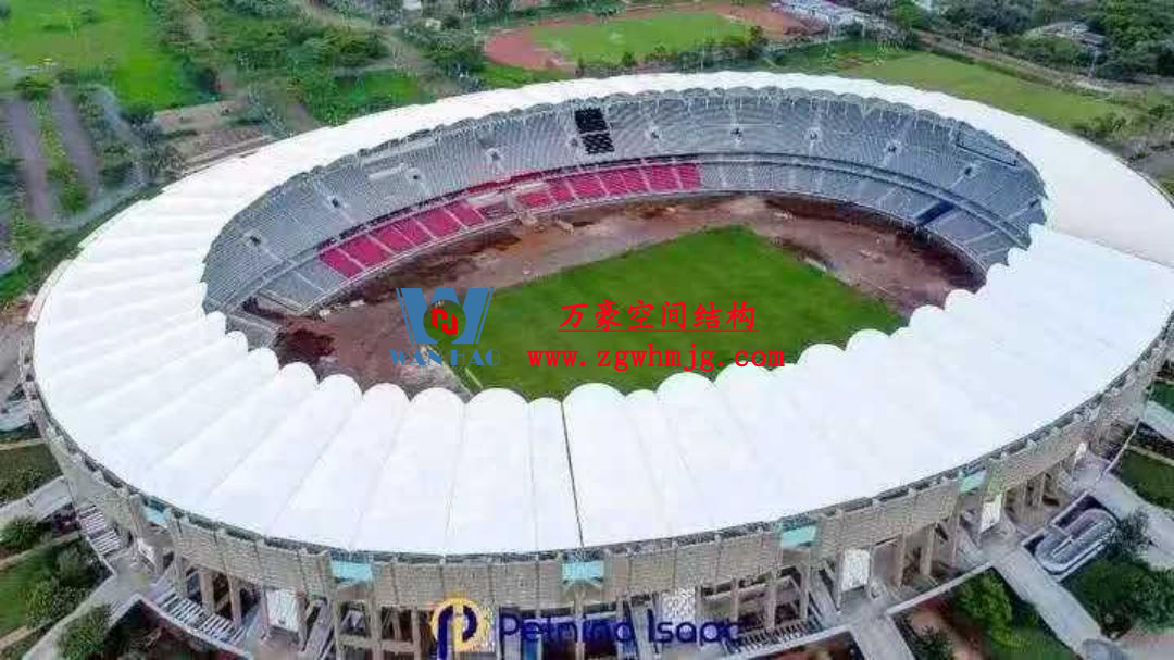膜結(jié)構(gòu)體育場(chǎng)屋面安裝全解析:從技術(shù)要點(diǎn)到經(jīng)典案例 膜結(jié)構(gòu)體育場(chǎng)屋面安裝全解析:從技術(shù)要點(diǎn)到經(jīng)典案例