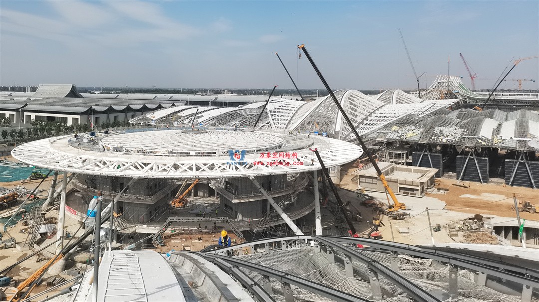 千帆競(jìng)發(fā)勢(shì)如虹｜中原國(guó)際會(huì)展中心膜結(jié)構(gòu)天幕攻堅(jiān)實(shí)錄，擎起中原會(huì)展新地標(biāo)！