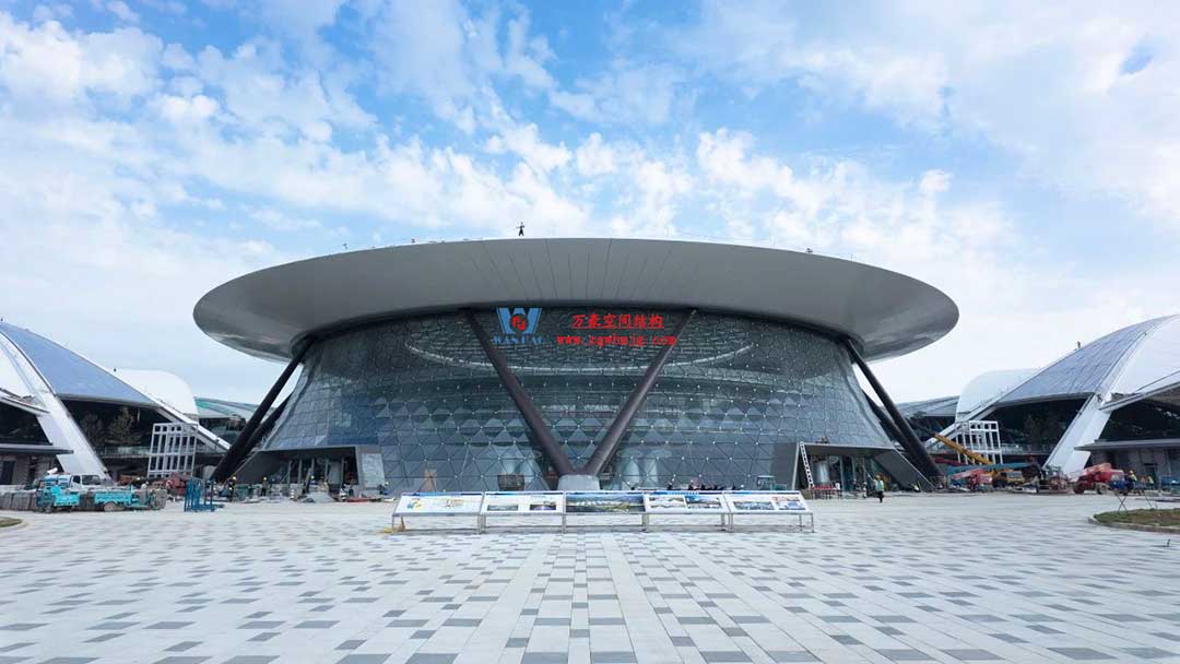 鄭州中原高鐵港數(shù)字展貿(mào)城ETFE膜結(jié)構(gòu) PTFE膜結(jié)構(gòu)工程