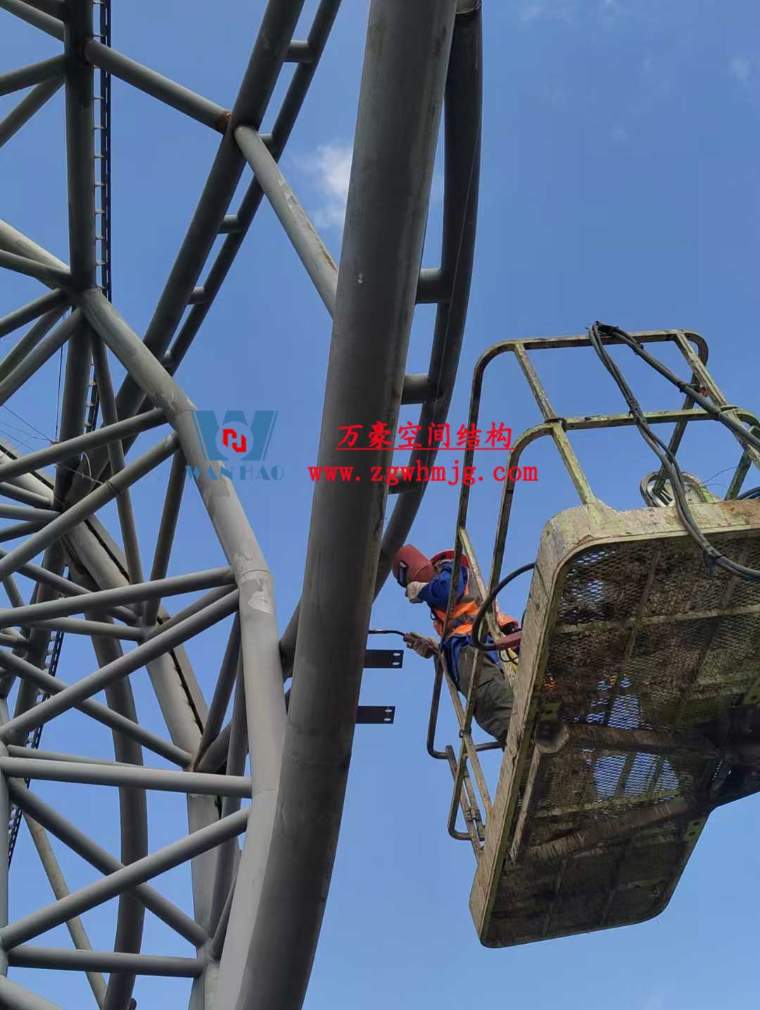 瑞麗國際文體中心建設(shè)項目體育場鋼結(jié)構(gòu)工程