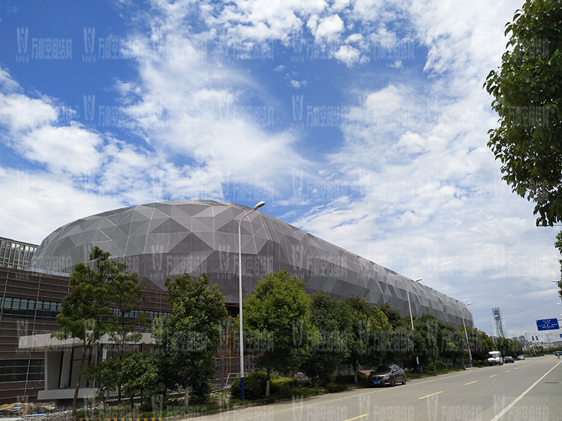 什么是PTFE永久膜結(jié)構(gòu)？PTFE永久膜結(jié)構(gòu)的性能特點及應(yīng)用范圍是怎樣的？