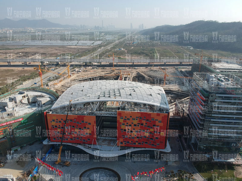 如何減少ETFE膜結(jié)構(gòu)設(shè)計(jì)成本？ETFE膜結(jié)構(gòu)設(shè)計(jì)中哪些費(fèi)用可以控制？