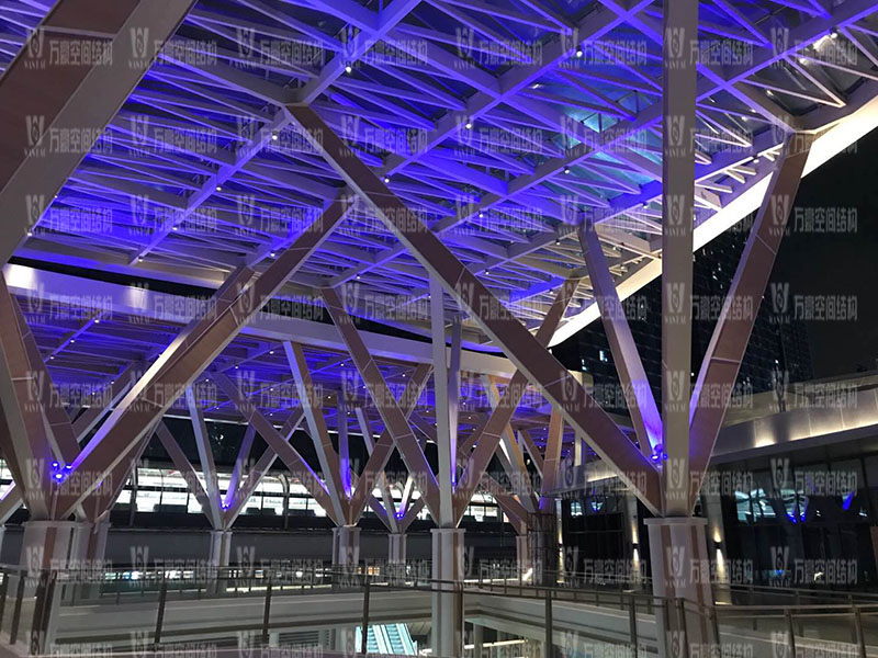 ETFE膜結(jié)構(gòu)材料有哪些種類(lèi)？不同種類(lèi)ETFE膜結(jié)構(gòu)材料分別有什么特點(diǎn)？