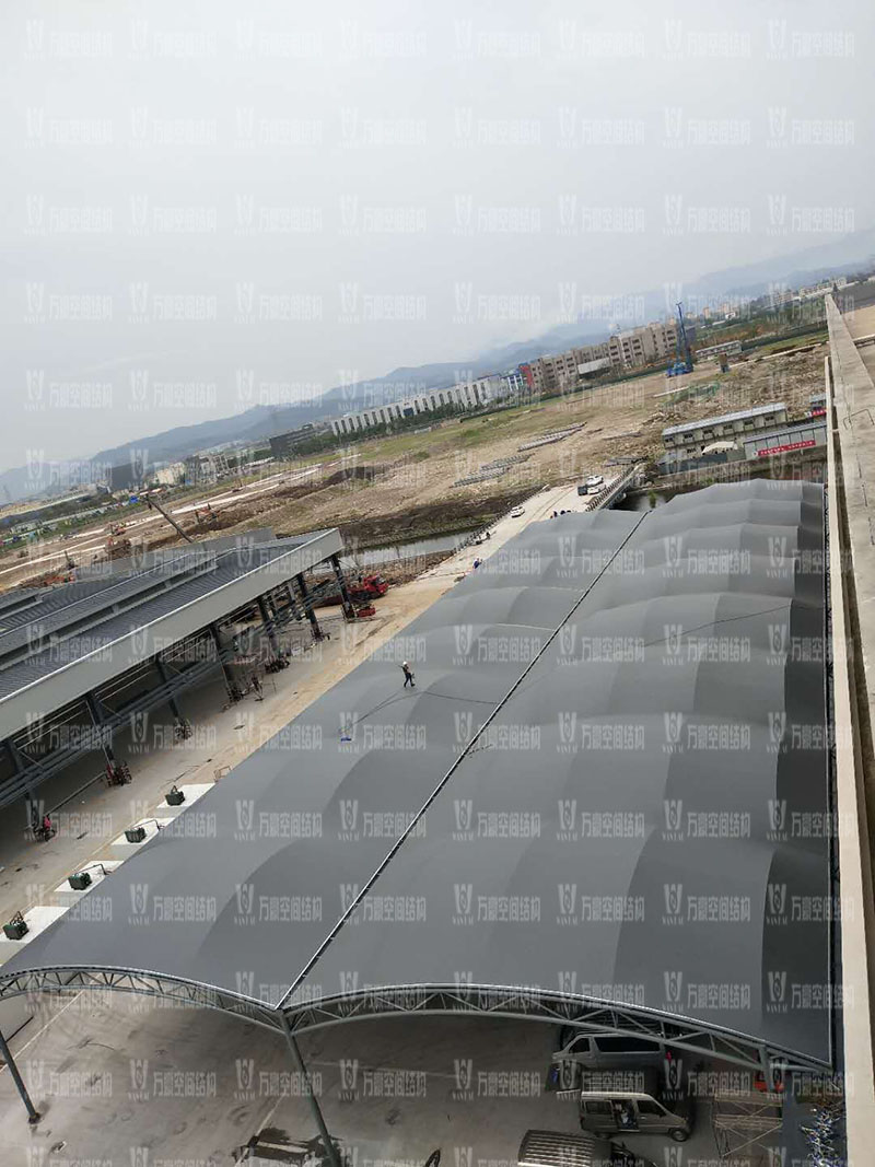 張拉膜結(jié)構(gòu)工程施工需要注意哪些事項？如何提高張拉膜結(jié)構(gòu)工程質(zhì)量？