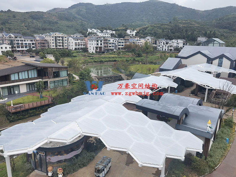 ETFE膜結(jié)構(gòu)建筑有哪些優(yōu)勢(shì)？ETFE膜結(jié)構(gòu)材料對(duì)比其他材料有哪些優(yōu)點(diǎn)？