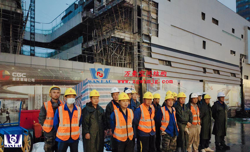 明宇廣場6號地塊商業(yè)（萬達(dá)廣場）改造項(xiàng)目鋼膜結(jié)構(gòu)ETFE蓋頂天幕工程開始施工