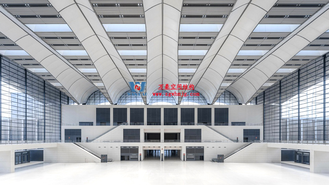 有骨骼、有皮膚的PTFE膜結(jié)構(gòu)建筑